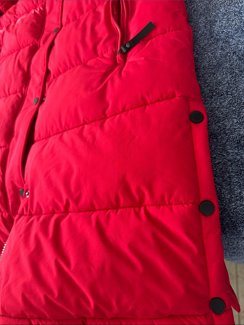 BCBGMaxAzria Red Hooded Long Puffer Coat - Picture 4 of 8